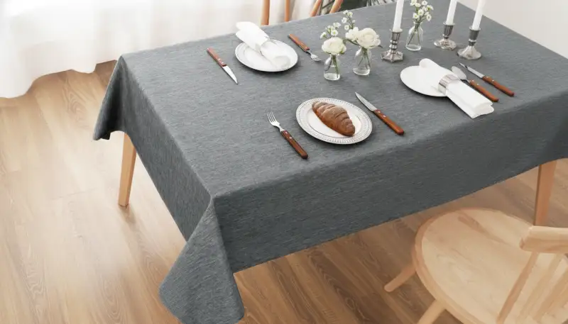 Festliche Tischdecke: Glanz für Ihre Tafel